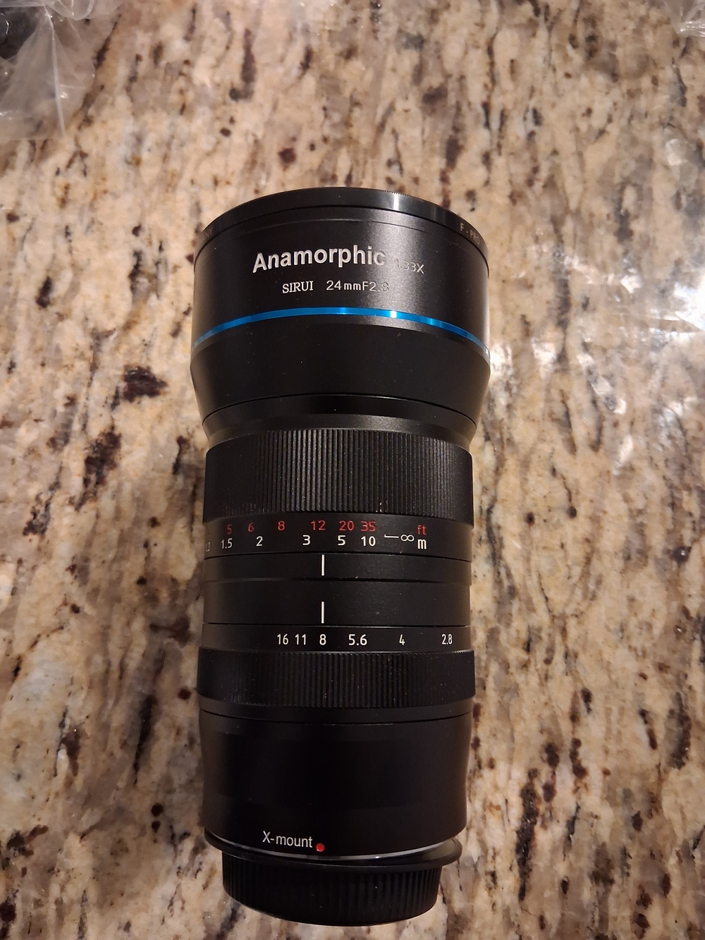 Anamorphic 24mm f/2.8 X-Mount Lens - Black